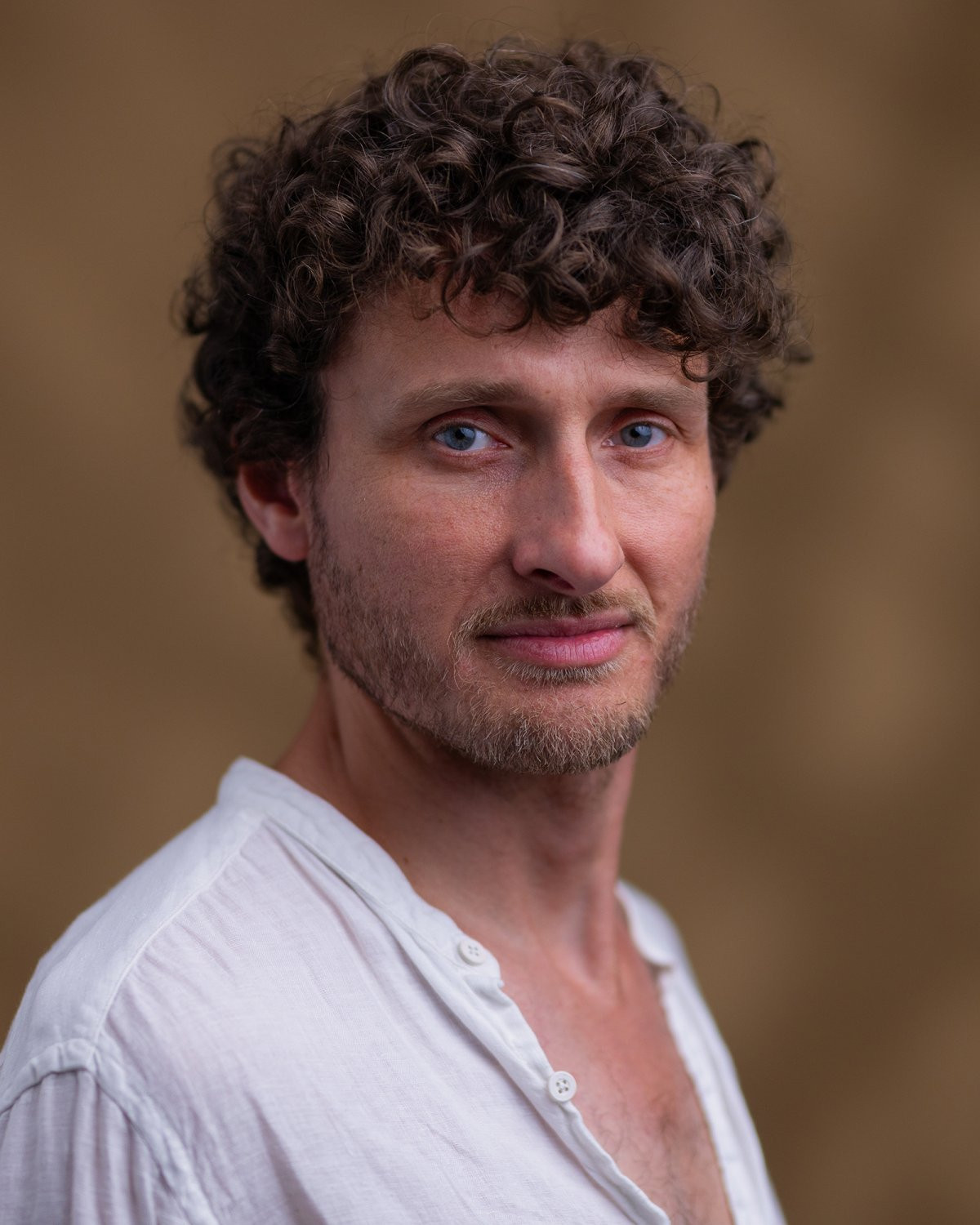 Hugh Holman - Headshot (smaller)