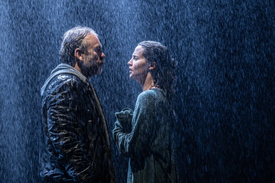 Production Photos by Johan Persson