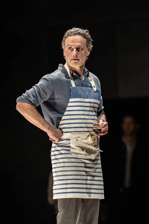 Production Photos by Johan Persson