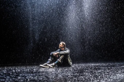 Production Photos by Johan Persson