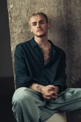 Travis Ross in Rent