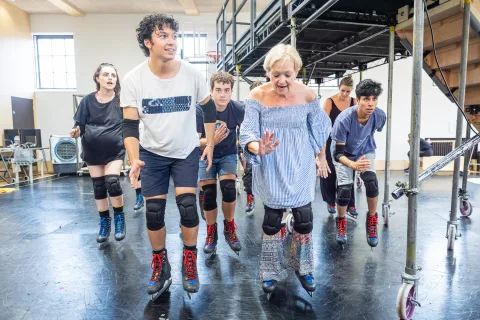 NIAMH PERRY (PATTIE LEVACO), GILLI JONES (SETH WEETIS), ROBIN SIMÕES DA SILVA (MARTIN DOATY), MARIA FRIEDMAN (KIMBERLY LEVACO) ALICE FEARN (DEBRA) & RONAV JAIN (AARON PUCKETT)