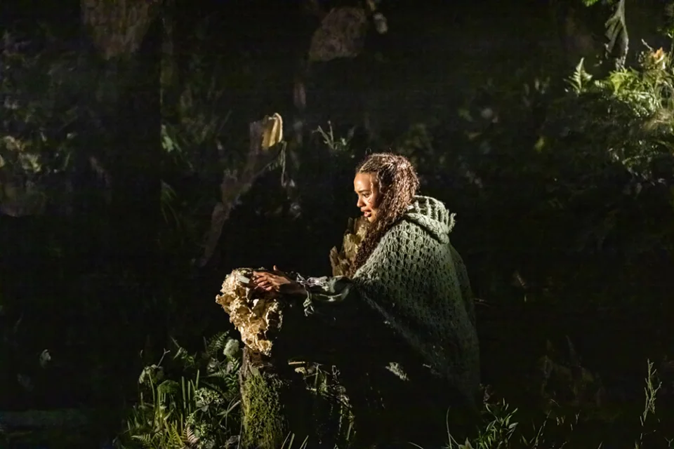 Production Photos by Johan Persson