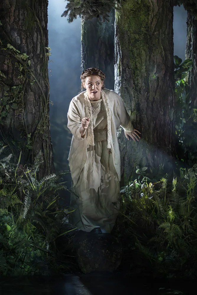 New Cast Production Photos by Johan Persson