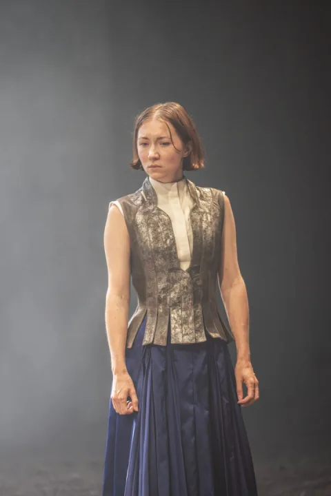 6135 Bebe Sanders Cordelia in King Lear. Photo by Johan Persson