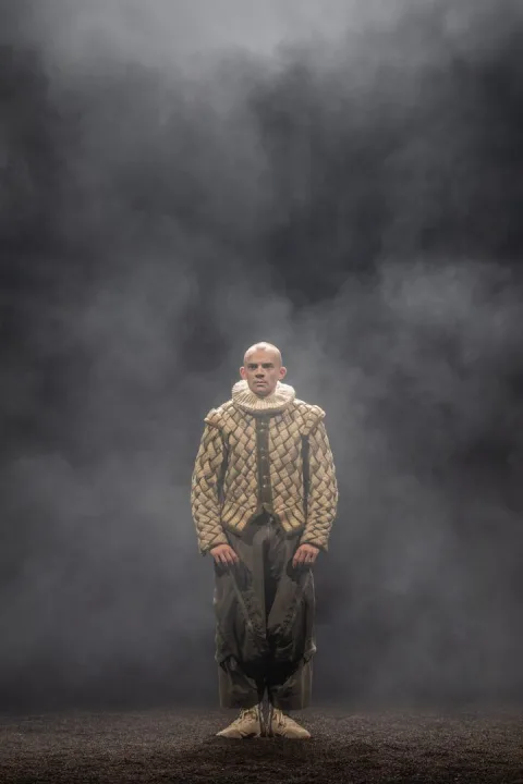 3605 Max Revell Fool in King Lear. Photo by Johan Persson