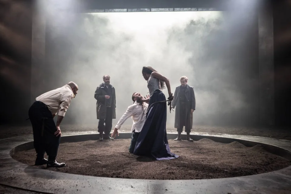 3902 David Birrell Gloucester Justina Kehinde Regan and members of the company in King Lear. Photo by Johan Persson