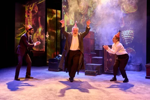 Production photos by Manuel Harlan