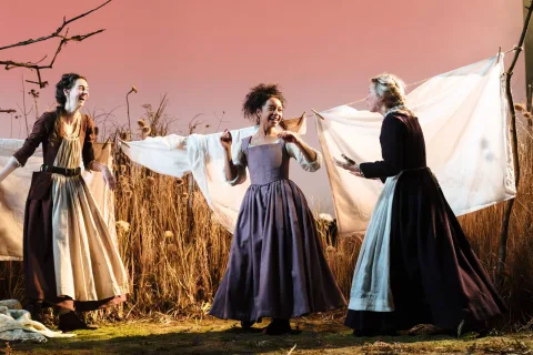 1536 Almeida Production Helen Murray 185 scaled